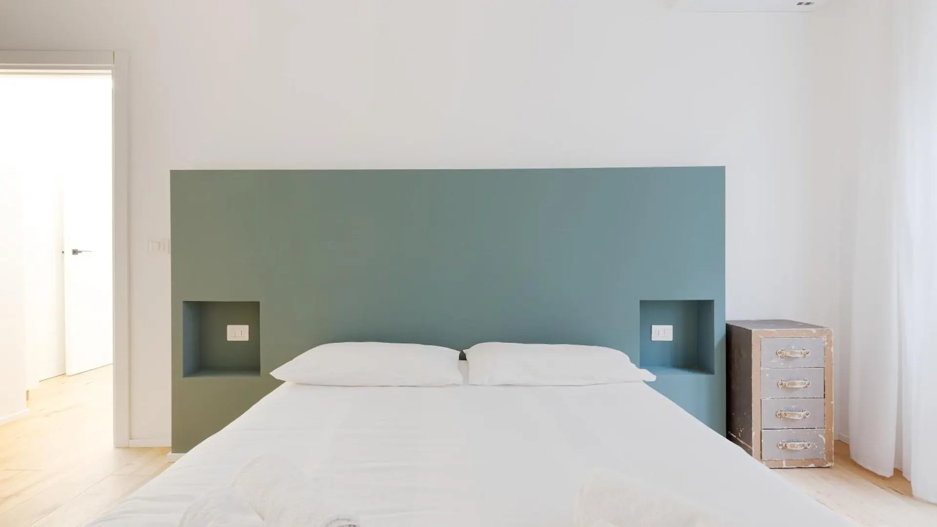 Brand New Apt With Balcony Milan 0*,  Italy