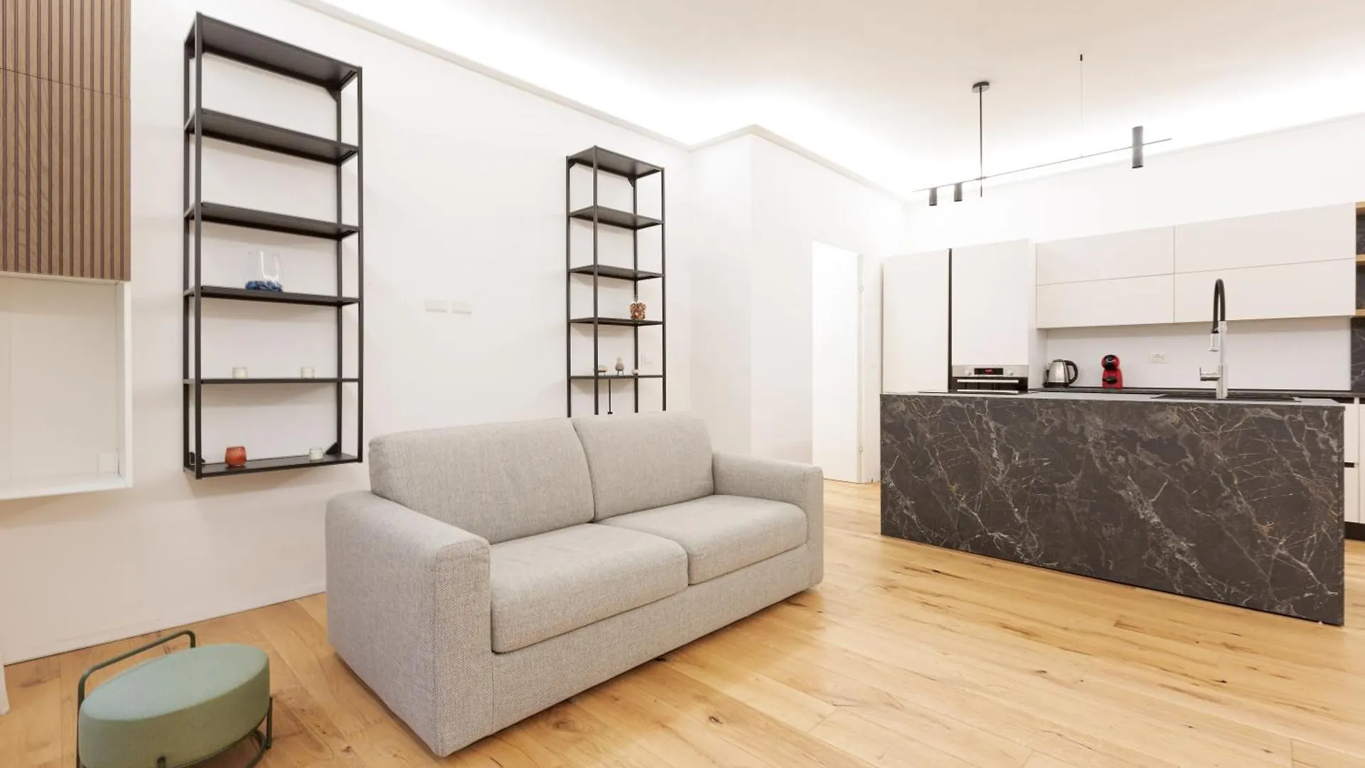 Brand New Apt With Balcony Milan Italy
